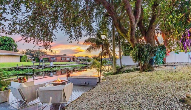 ISLAND PALM BEACH VILLA