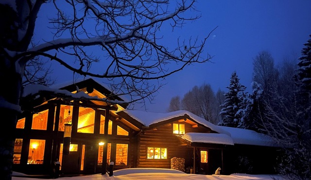 Jackson Hole - Private Wilson Retreat on 3.5 acres with Teton Views