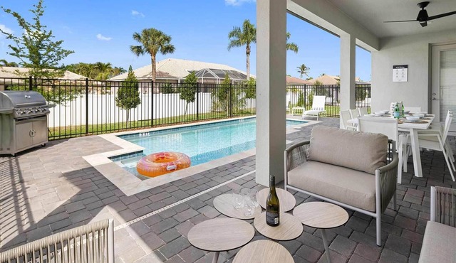 Just Beachy| New 5BR Beach House with Under - the - Sea Theme Room + More