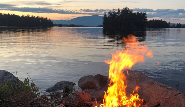 Katahdin Lakefront Camp close to Baxter State Park
