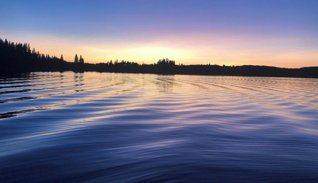 Lake Front Cabin Sleeps up to 12. 2 hours north of Saskatoon. Lots of Amenities