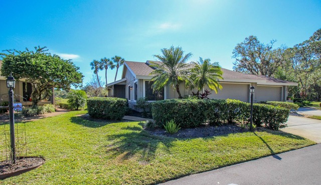 Lake front, Golf Front, Twin Dolphin Villa