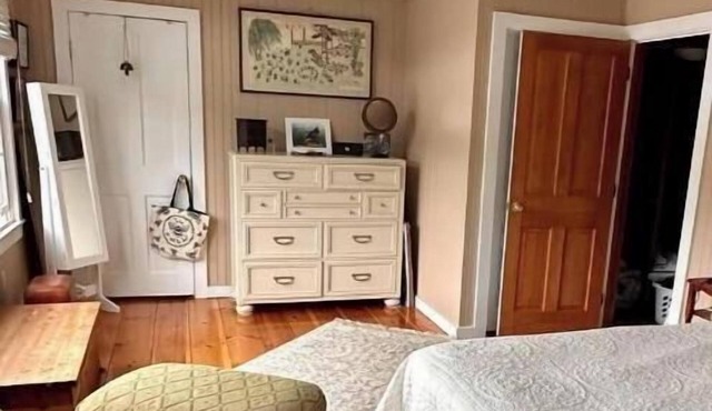 Lake Sunapee Waterfront with kayaks, paddleboards, dock, WiFi & AC