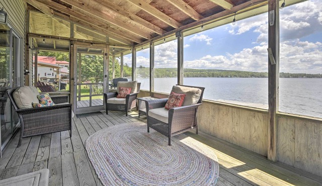 Lakefront Cottage: Boat Dock & Screened Deck!