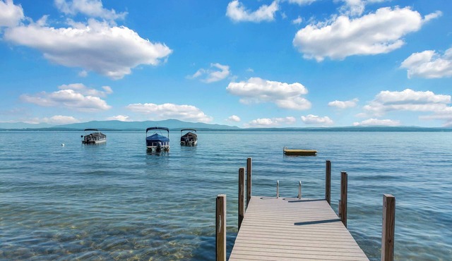 Lakefront, Mtn Views, Hot Tub, Game Room, & More!