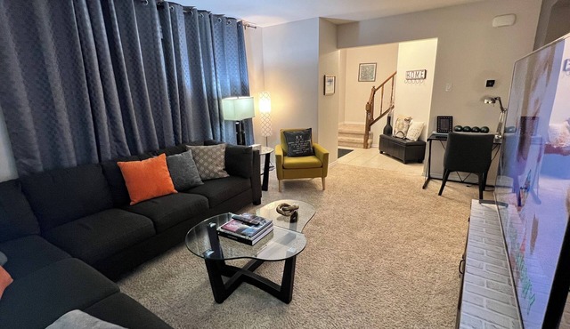 Lakeview Villa - Exquisite & Cozy 3 Bedroom Home