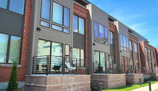 Landing at Baricelli - 1 Bedroom in University Circle