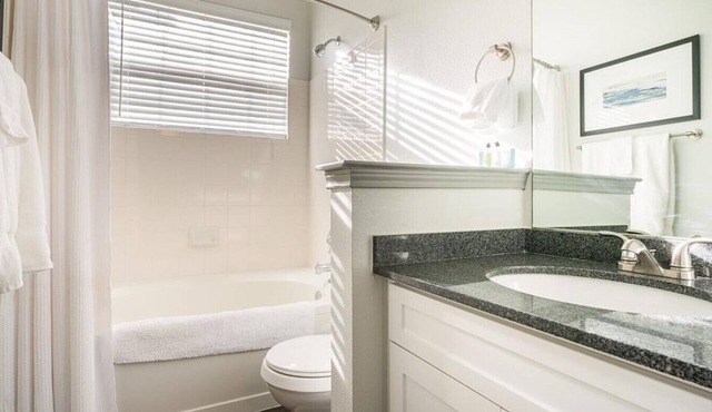 Landing at IMT Lowry - 2 Bedrooms in East
