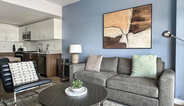 Landing | Chic 1BD, Game Room, Yoga Studio