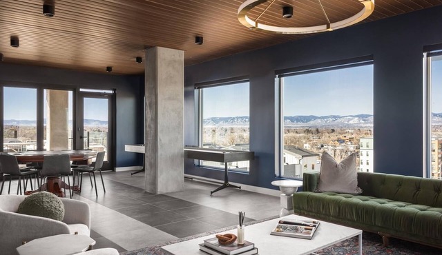 Landing | Incredible 1BD, Gym, Rooftop Lounge