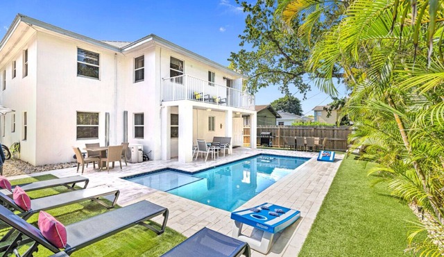 Large 8 Beds/4 Bath Heated Pool House Delray Beach