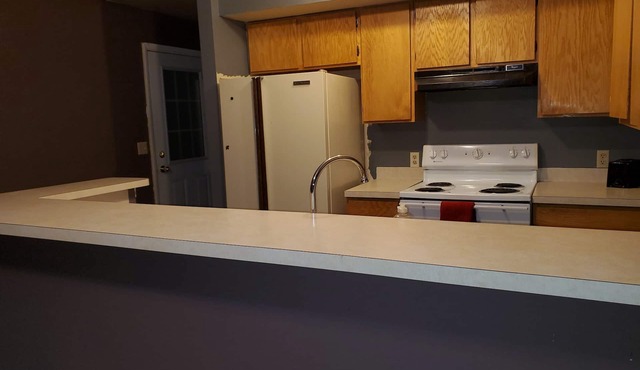 Large apartment in Western Wyoming. 77 miles from Jackson, WY and national parks