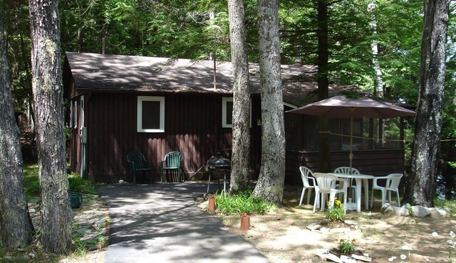 LAST MINUTE OPENING -July 25- August 1 FINLEY LAKE - 3 Bdrm Cottage