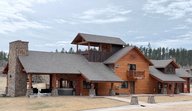 Little piece of paradise, Mickelson Trail Lodge.