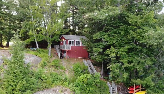 Little Red Wing - 1950's Lake cottage