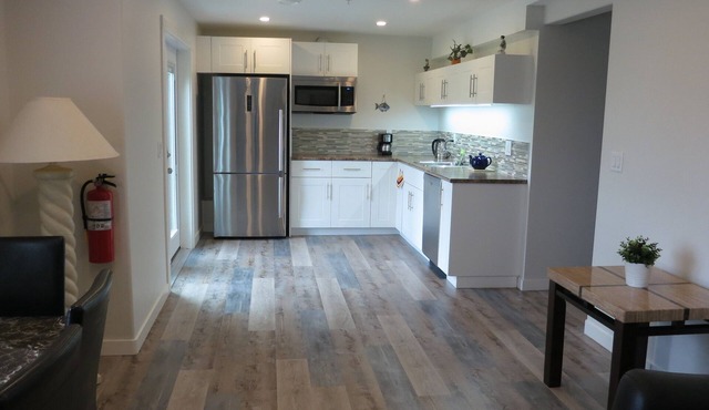 Luxury 1 Bedroom Suite, Private Garden mountain view. Very quiet.