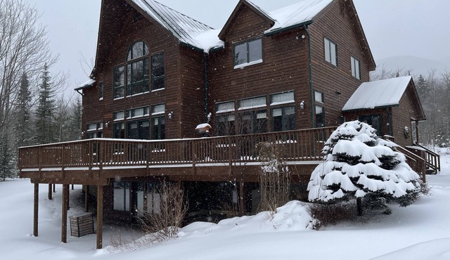 Luxury Family Chalet with views of Jay Peak, 3 miles from Jay Peak Resort