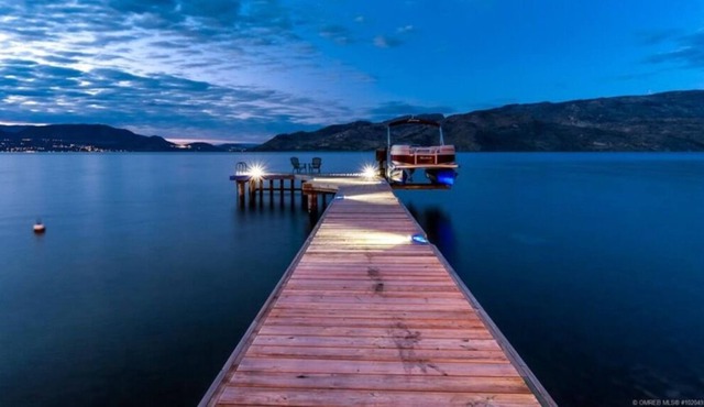 Luxury Lakefront Retreat, Boater's Paradise