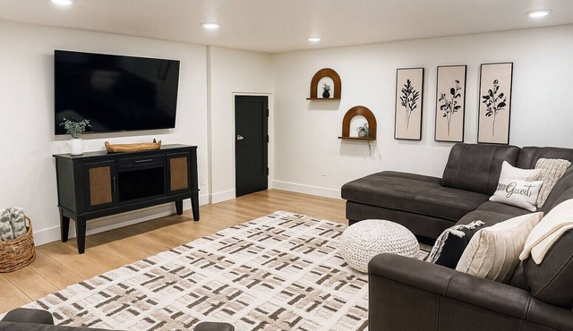 Luxury Living Next Door to Hospital