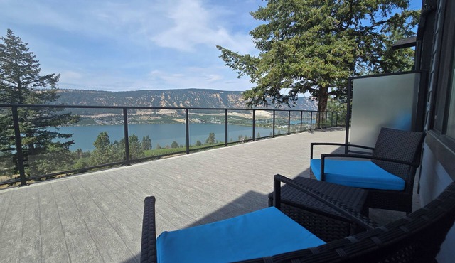 Luxury modern loft. Located on a plateau with stunning views over lakes