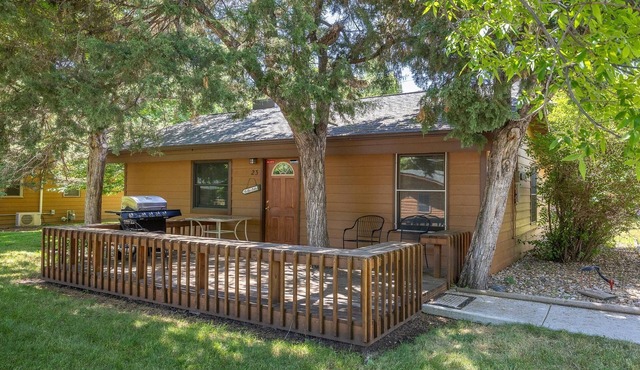 Make Memories from your Deck - In Rapid City On Canyon Lake Thirty Minutes from Mt Rushmore