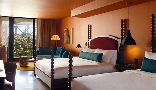 Making The Best Memories Along The Way! 3 Relaxing Units, Outdoor Pool!