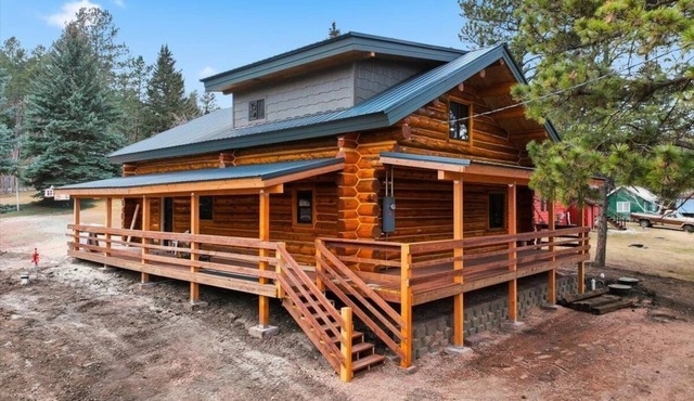 Marvelous 2-bedroom cabin in Rapid City perfect for your getaway