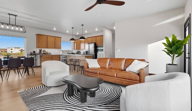 Modern 4BR Near Hospitals & Downtown - Gateway to Black Hills & Rushmore