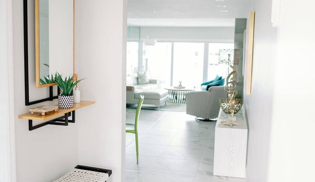 Modern Beachfront 2-bedroom condo in Beautiful Naples, FL
