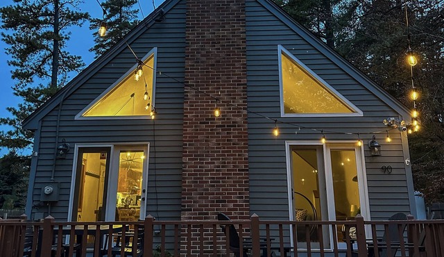 Modern chalet, walk to swimming and playground, perfect for families