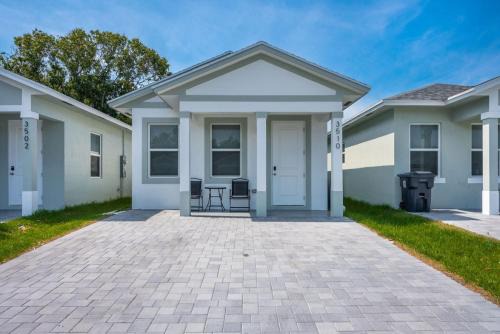Modern New Home, Prime West Palm Beach Location