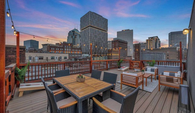 Modern Penthouse Private Rooftop in Downtown