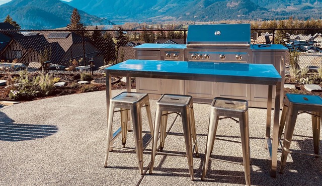 Mountain View Spa Retreat