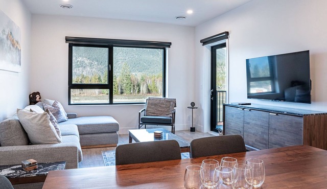 Mountainside Revival Revelstoke Vacations