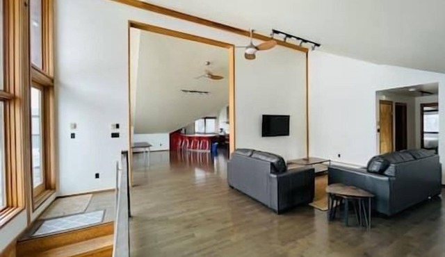 Near Brewery/4 Bedrooms/2 Bathrooms/Stylish