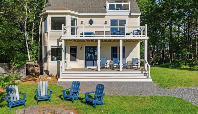 Near Nubble Lighthouse | Walk to Beach | Ocean Views | Rooftop | Sleeps 10