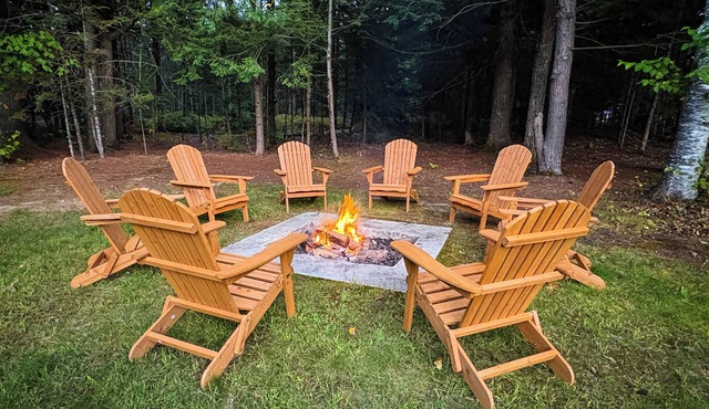 Nearby River Floating, Mtn Biking - with Fire Pit, and Dog Friendly