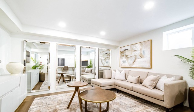 NEW 2Bed Luxury Retreat Suite-King Bed-AC-WiFi