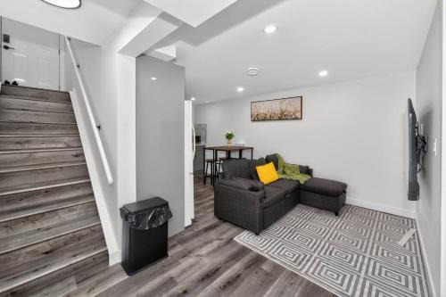 New 2BR Home | Family Friendly | Near YYC Airport & Downtown - 4412 – DN