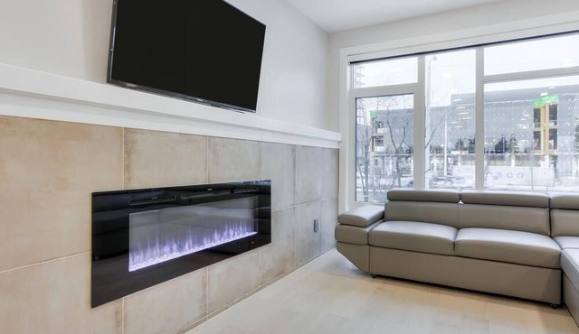 NEW LUXURY TOWNHOME UNIT 23