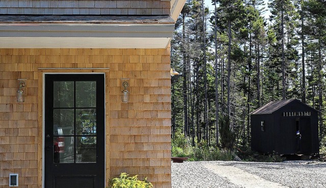 New Modern Retreat in Bernard