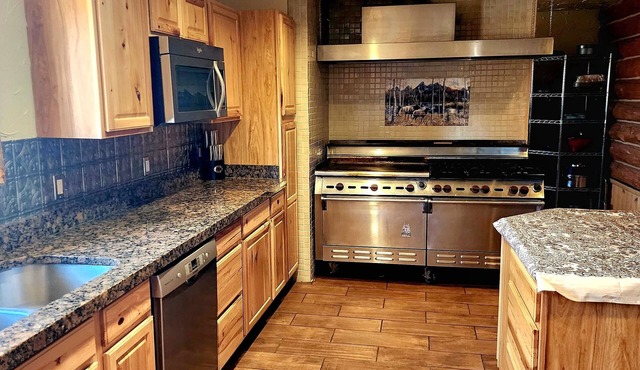 NEW on VRBO! Winter wonderland! GORGEOUS cabin & remote location in Daniel, WY!