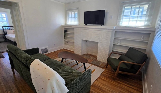 New UNC Cottage w/Kids' Playroom - Go Bears!