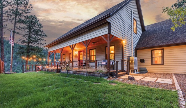 *NEW* Views, Game Room, FirePit, Pet, Fam Friendly