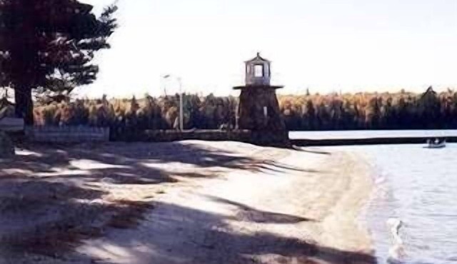 Newfound Lake Waterfront Private Beach Sleeps 4
