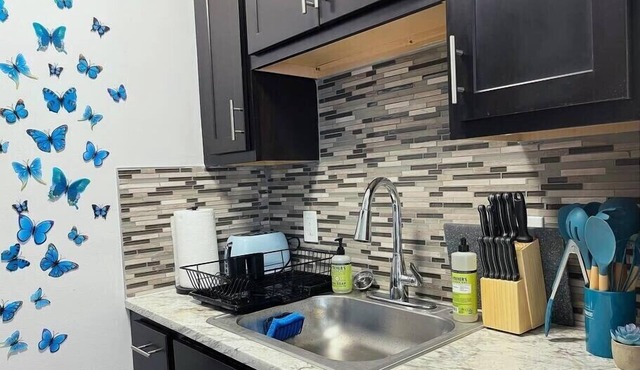Newly Renovated - Beautiful 5 Star Apartment