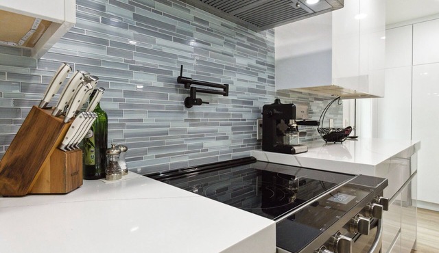NEWLY RENOVATED 1/1 with large fenced yard… centrally located restaurant/beach!