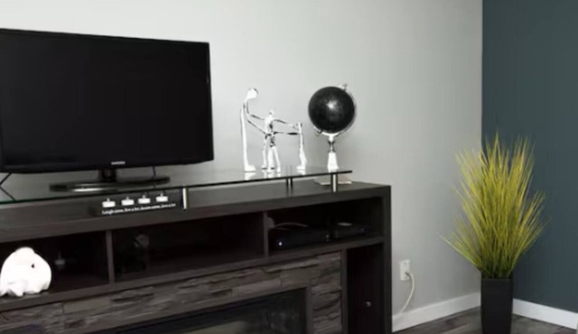 Newly renovated one bedroom apartment home away from home next to Bower mall.