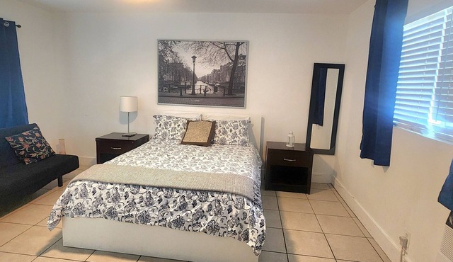 oasis at hollywood ll unit 8-sleeps 3