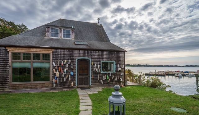 Ocean Front Secluded 4 BR Kid & Pet Friendly Vacation house
